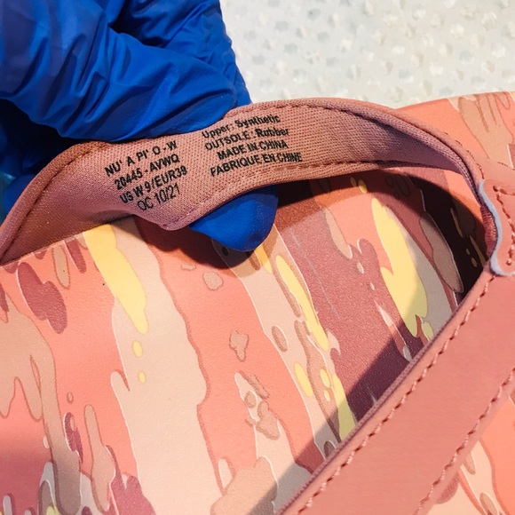 Olukai Sandals - Picture 5 of 7